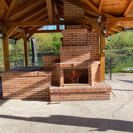Moonlake Chalet Gainesti Zewnętrze zdjęcie