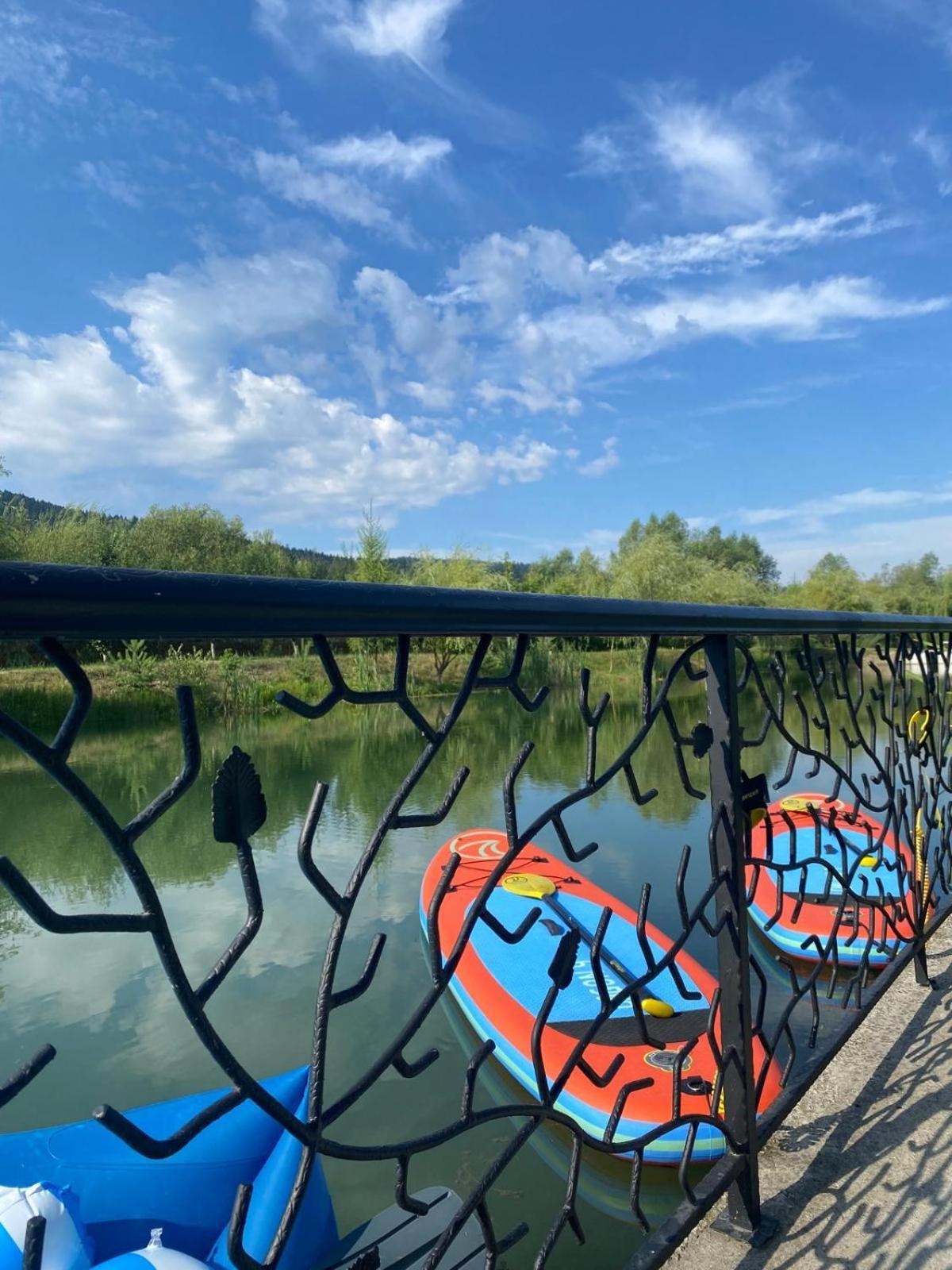 Moonlake Chalet Gainesti Zewnętrze zdjęcie