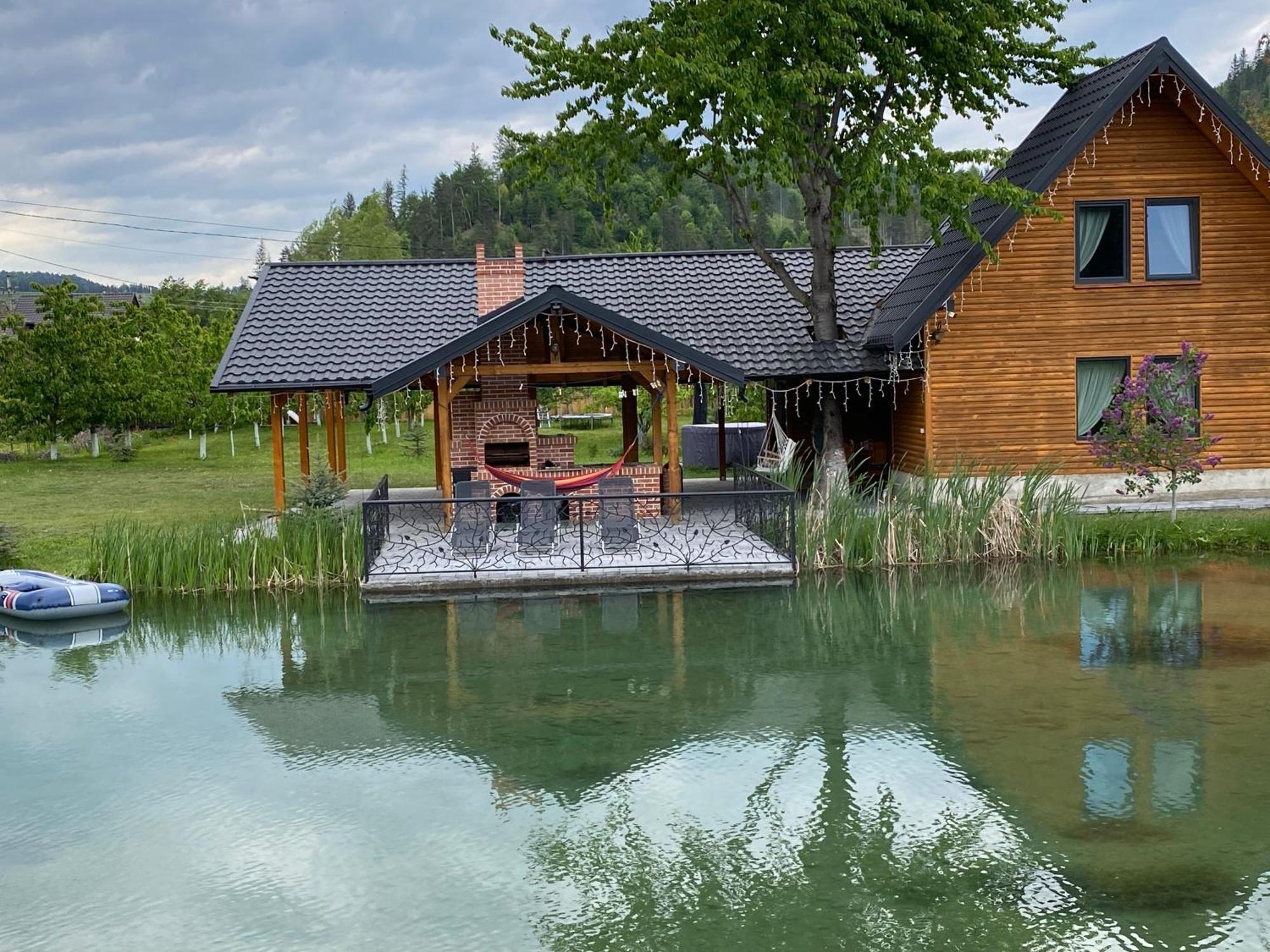 Moonlake Chalet Gainesti Zewnętrze zdjęcie